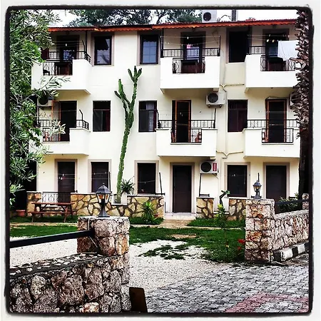 Bed & Breakfast Flower 2*